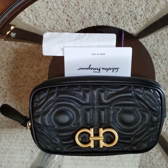 Salvatore Ferragamo QUILTED GANCINI BELT BAG - Picture 13 of 16